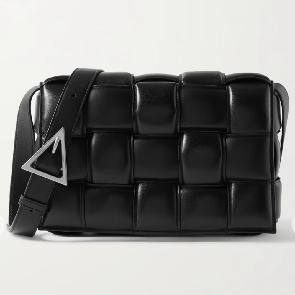 BOTTEGA VENETA Cassette medium padded intrecciato leather shoulder bag